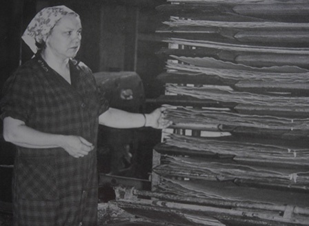 اولین صادرات تخته چندلای سوزا به انگلستان در سال 1958